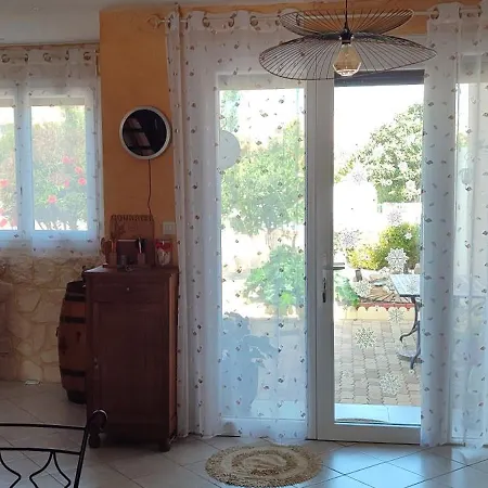 Maison Holiday home Serignan